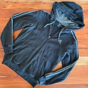 🦊 Adidas Men's Dark Gray Zip-Up Hoodie